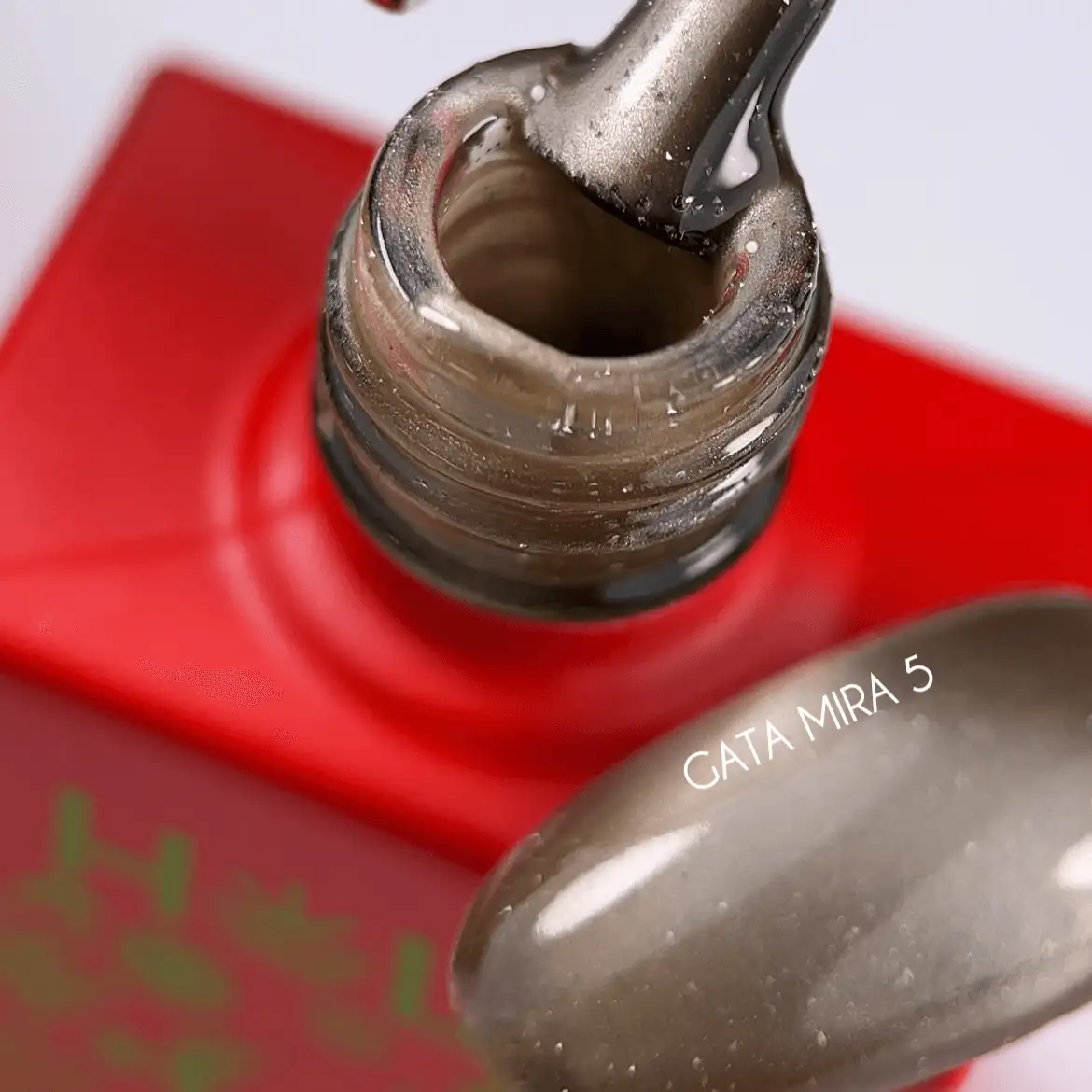 Gellack - Holla, Cat-Eye GATA MIRA 5