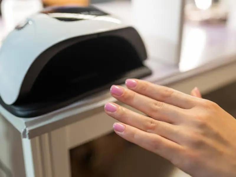 Was ist der Unterschied zwischen günstigen und professionellen Gel-Lacken photo